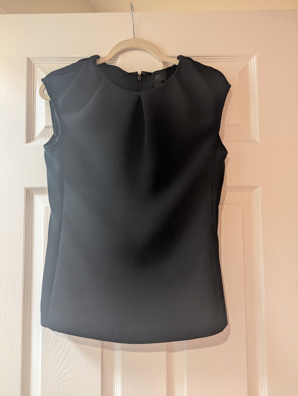 Banana Republic Pleated Neck Top Blouse 4 black